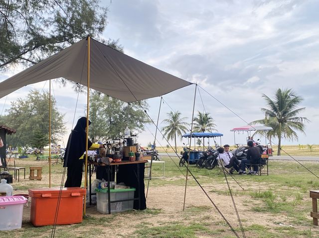 จิบกาแฟ ข้างหาดวาสุกรี 🥤