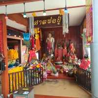 สักการะหลวงพ่อโต วัดสมานรัตนาราม