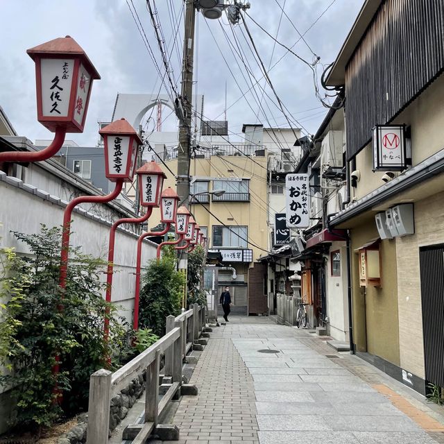【大阪府】なにわ情緒溢れる法善寺横丁