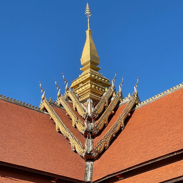 Serene Splendor: Wat Hosantinimit Chronicles