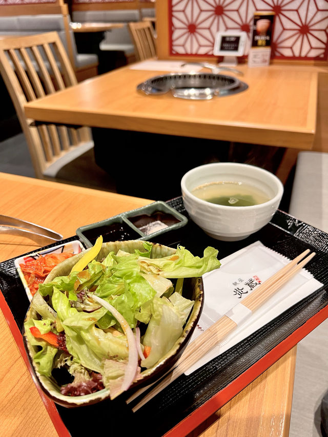 「白色情人節，送朱古力小禮物」