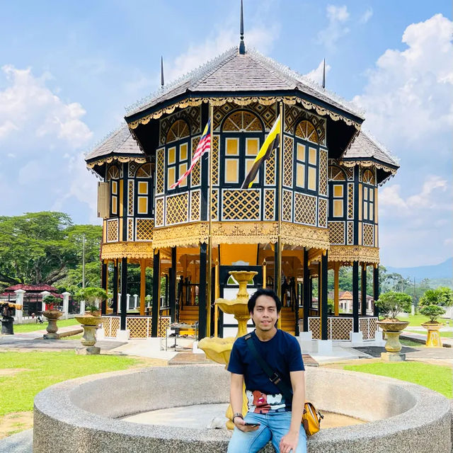 Istana that is Not A Typical Royal Palace