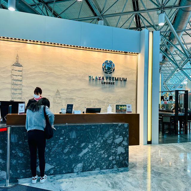 Plaza Premium Lounge 桃園機場環亞貴賓室