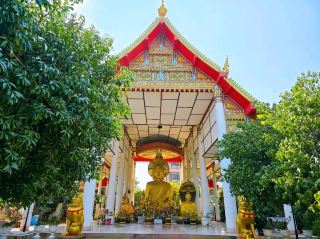 กำแพงเพชร古城美麗的寺廟