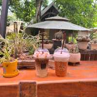 ร้านกาแฟใยแป้น