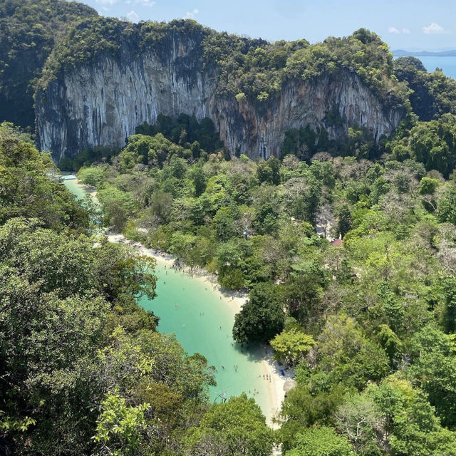 【泰國】洪島：浮潛馬爾地夫般湛藍海水，享受島上壯觀風景