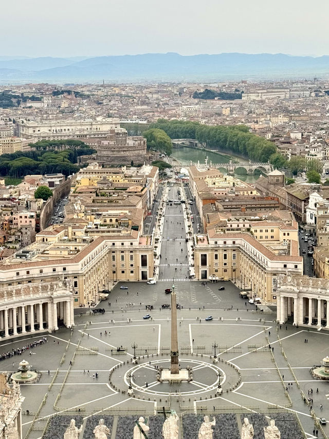 Holy vibes in Vatican city 🇻🇦