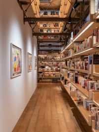 【東京都/銀座】本屋の中に美術館⁉︎おしゃれすぎるアートな空間
