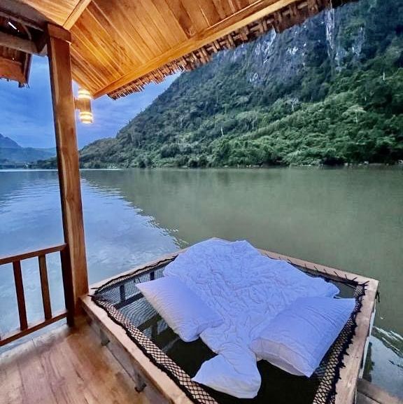 Nongkhiaw The Float House