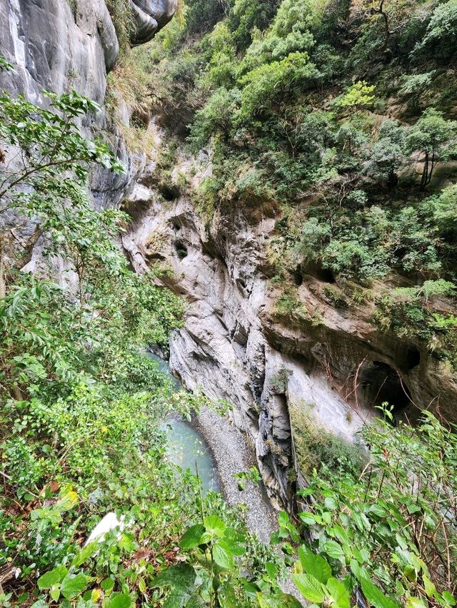 Spot the Chief Head rock at Taroko Gorge,Hualien!