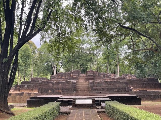 ☘️   ปราสาทเมืองสิงห์ 