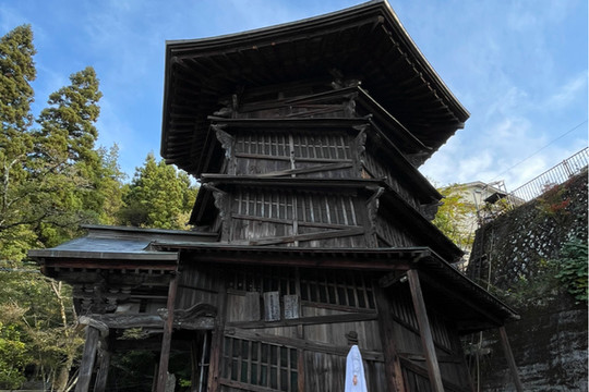 会津さざえ堂🥹ここでしか見られない唯一無二の木造建造物❣️ | Trip