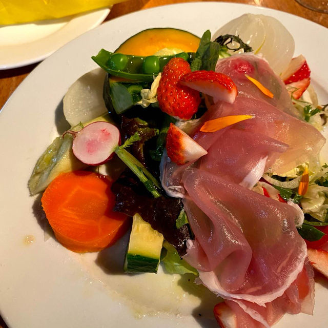 オシャレなフルーツサラダランチ🥗