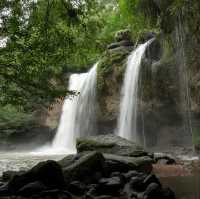 น้ำตกเหวสุวัต เขาใหญ่