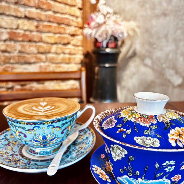"Tiramisu and Café Latte: A Perfect Pairing at The Old Station Cafe Melaka"