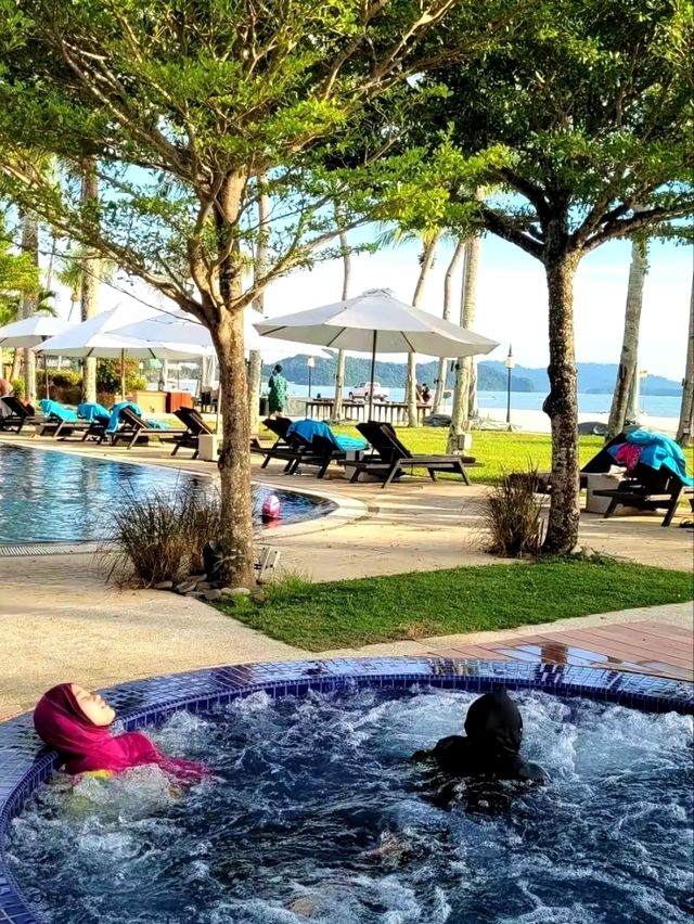TOP NOTCH STAYCATION AT CASA DEL MAR, LANGKAWI 
