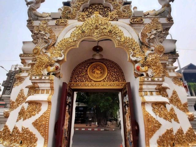 泰國清邁羅摩利寺:祈求愛情的祝福，適合冥想和放鬆
