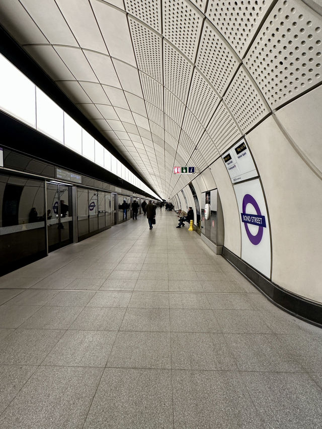 Bond Street Station: The Gateway to London’s Luxury and Culture 🇬🇧
