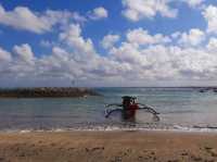 【巴釐島】Pantai Jerman海灘：蔚藍大海、雄偉雕像