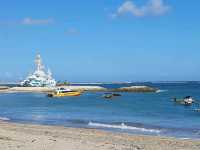 【巴釐島】Pantai Jerman海灘：蔚藍大海、雄偉雕像