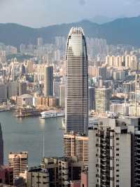 จุดชมวิวฮ่องกงหลักล้าน บนยอดเขา Victoria Peak