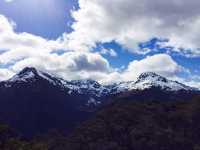 📍紐西蘭南島。米佛峽灣步道賞雪｜Lake Marian 
