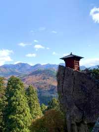 【東北×山形】東北の紅葉🍁名所  岩肌と奇石 紅葉🍁のコントラストが素晴らしい