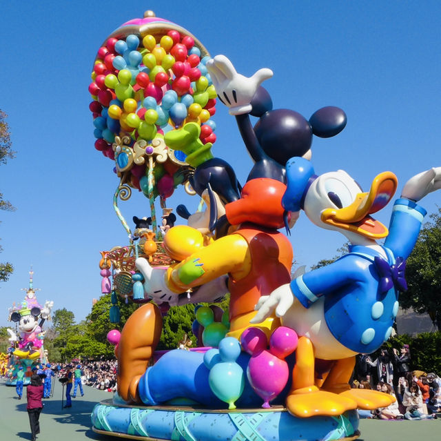 Magic, Parades, and Fireworks: My Enchanting Day at Disneyland Tokyo!