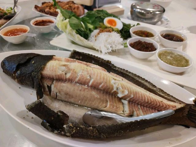 พามาทาน ไก่ย่างหนังกรอบ ต้นตำรับสิงห์บุรี