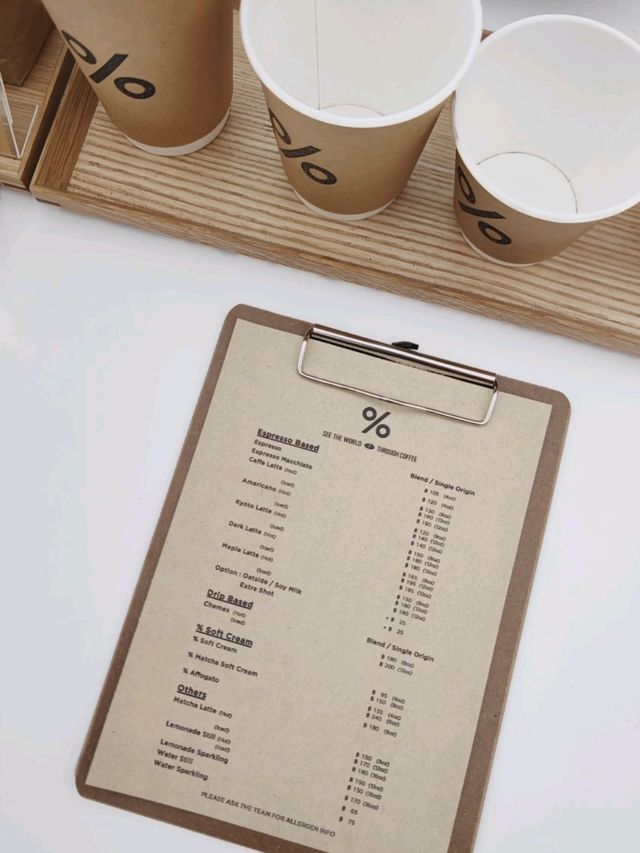 % Arabica Bangkok Empire Tower คาเฟ่สาทร 