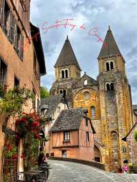 ⛪ サントフォア修道院教会：フランス巡礼路の歴史遺産 🌟