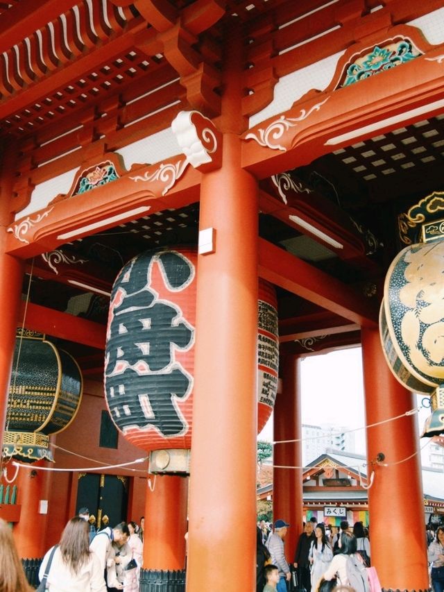 ขอพรที่ Sensoji Temple  (วัดอาซากุสะ) 