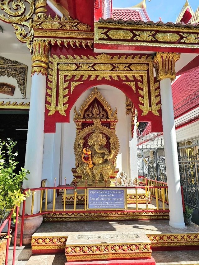 สำรวจความงดงามของวัดพิชัยสงคราม 🛕✨️