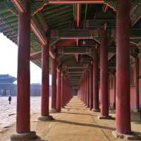 🇰🇷 Stepping Back in Time: Gyeongbokgung Palace, the Heart of the Joseon Dynasty