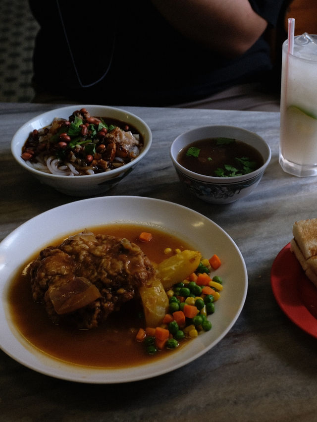 Yut Kee ร้านอาหารเช้าสุดคลาสสิกใน KL