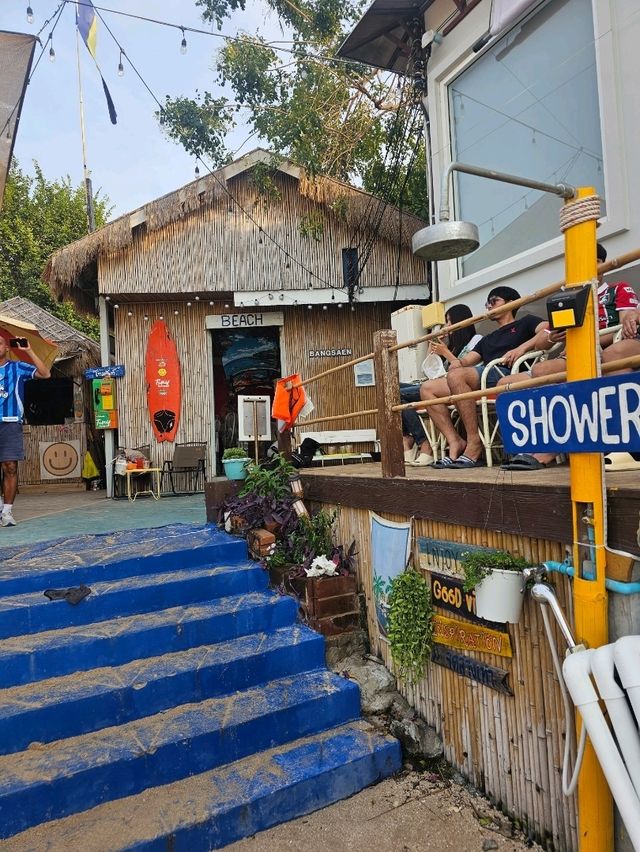 Tiny island cafe : Bangsaen 