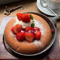 Flavorful Tea Time at Books and Coffee 梟書茶房🍓