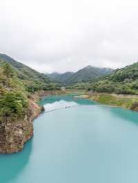 【群馬県/四万温泉】みる位置によって色が変わる！？シマブルーが美しすぎた