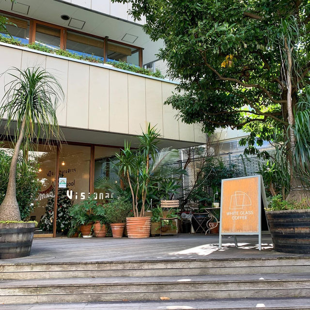A Sweet Spot in Shibuya: White Glass Coffee🍰