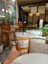 Relaxing Vibes at Oh Apong Café