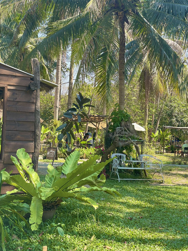 คาเฟ่ริมเขา บางพระ ศรีราชา 🍃🌳