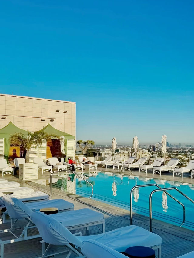 Hollywood Glamour & Timeless Luxury: My Stay at Waldorf Astoria Beverly Hills!