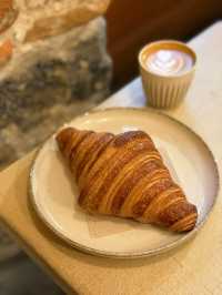 Quality coffee fix in Madrid is far less expensive than I thought