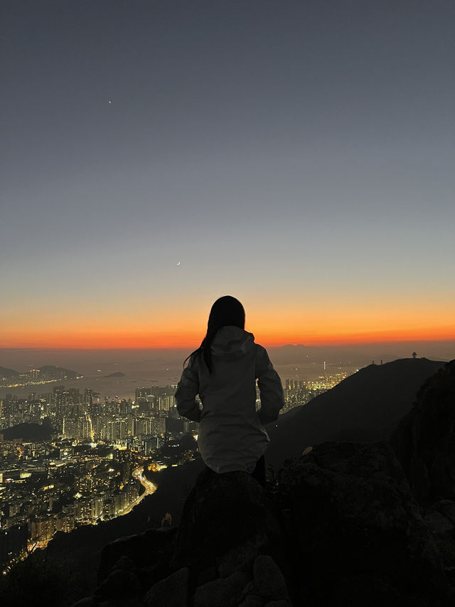 震撼的獅子山之日落🌅，讓人流連忘返的夜景🌃