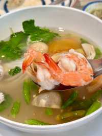 บ้านไร่ไก่หุบบอนบางพระ กระเพราปู 60 บาท 