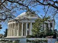 THOMAS JEFFERSON MEMORIAL.