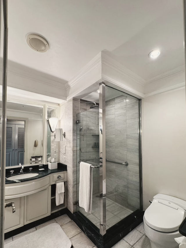 JW Marriott Surabaya: A Luxury Haven in the Heart of the City