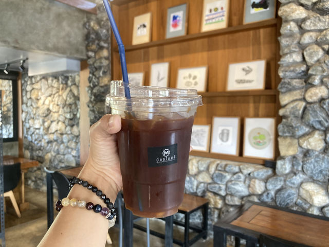 กาแฟมิตรไมตรี ร้านกาแฟบรรยากาศดีริมน้ำยวม 