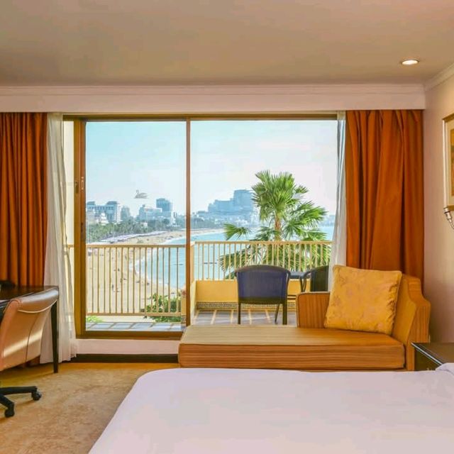 Dusit Thani Pattaya