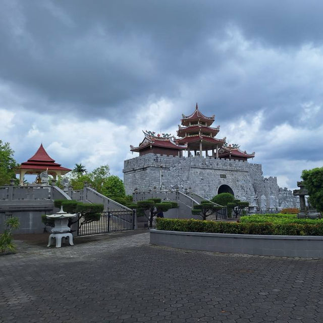 500 Lohan Temple: A Spiritual Marvel